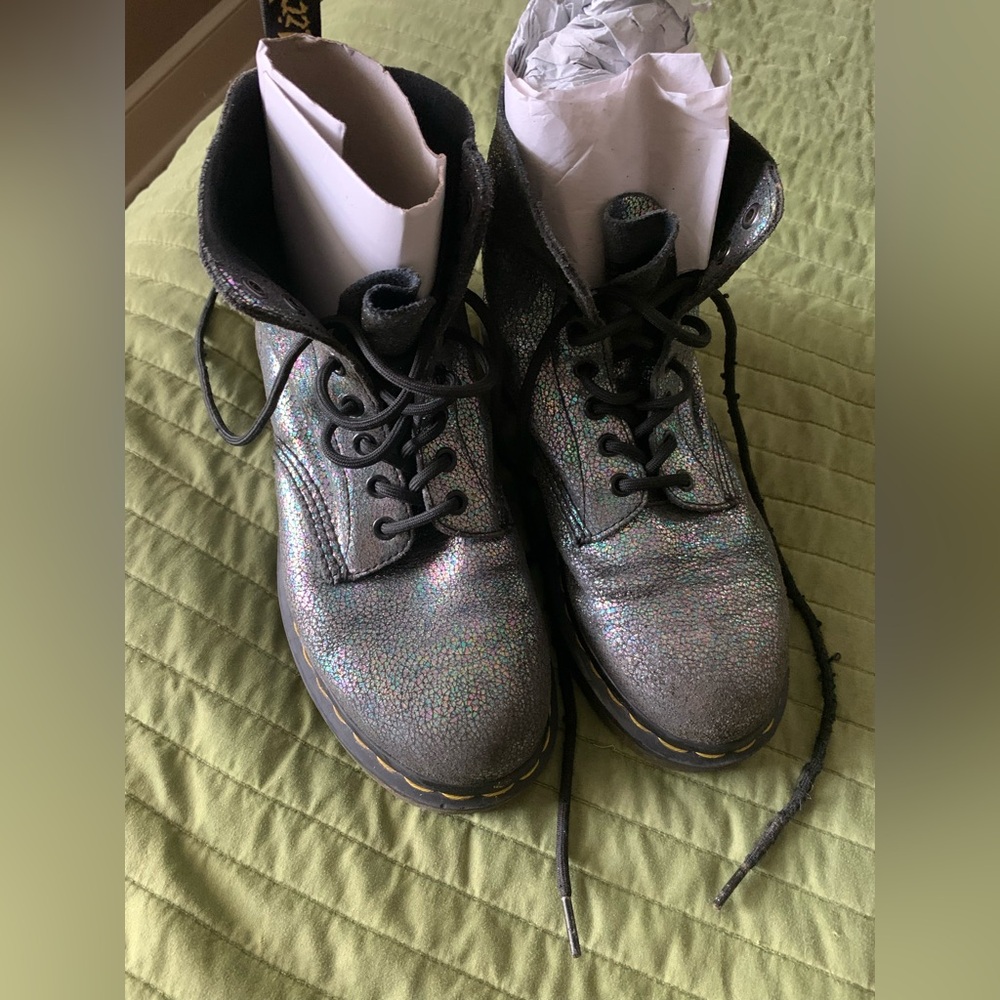 Dr Marten Pascal “Iridescent” metallic boots Women’s size 8